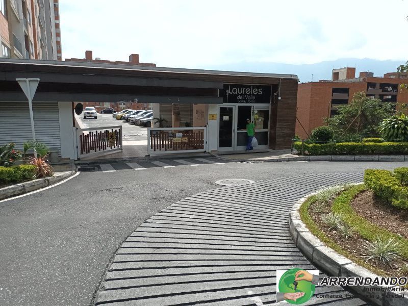 Apartamento en arriendo Antioquia Itagüí Vereda Los Gomez 90 m2 Habitaciones 3 Baños 2 Garajes 1 Precio $2000000