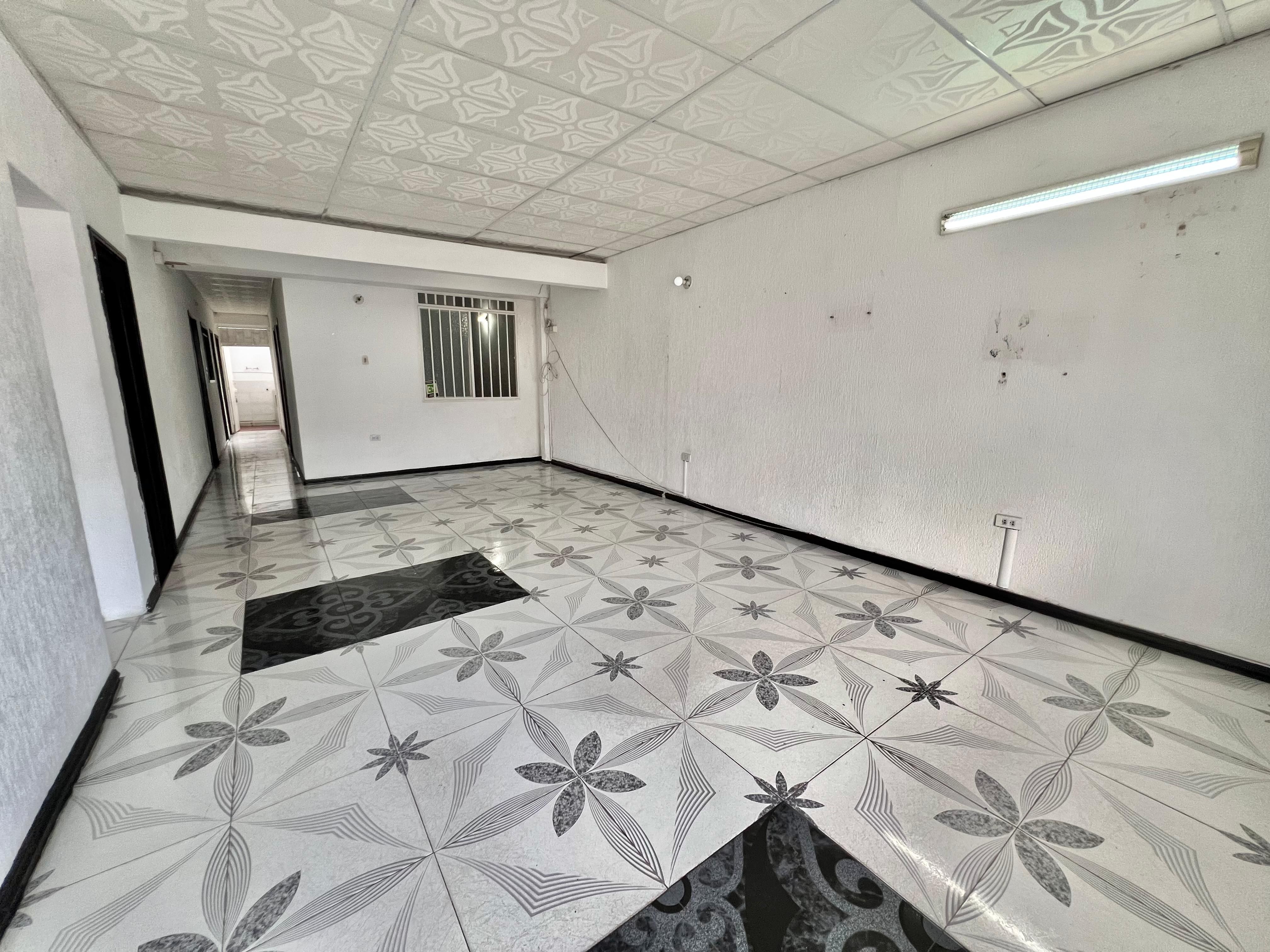 Oficina en arriendo Meta Villavicencio 7 De Agosto 179 m2 Habitaciones 0 Baños 3 Garajes 2 Precio $3000000