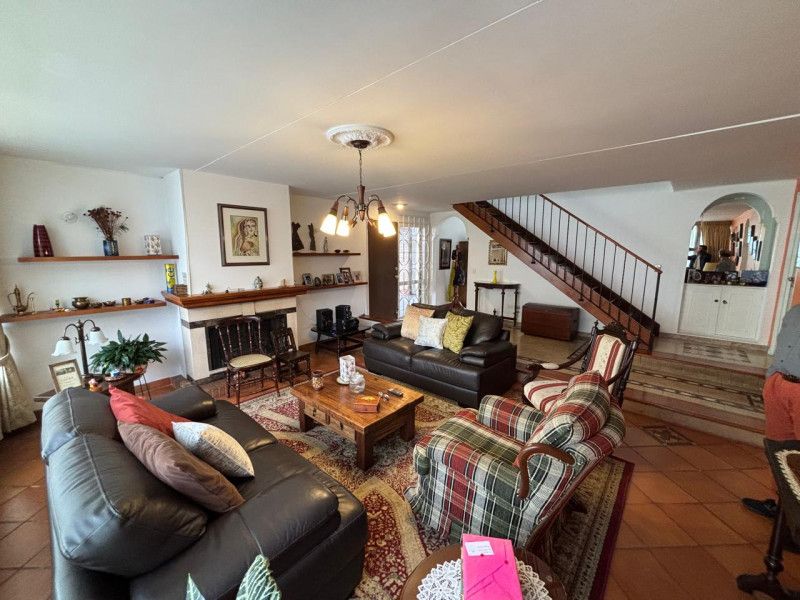 Casa en venta Cundinamarca Bogotá Niza 263 m2 Habitaciones 5 Baños 4 Garajes 4 Precio $1200000000