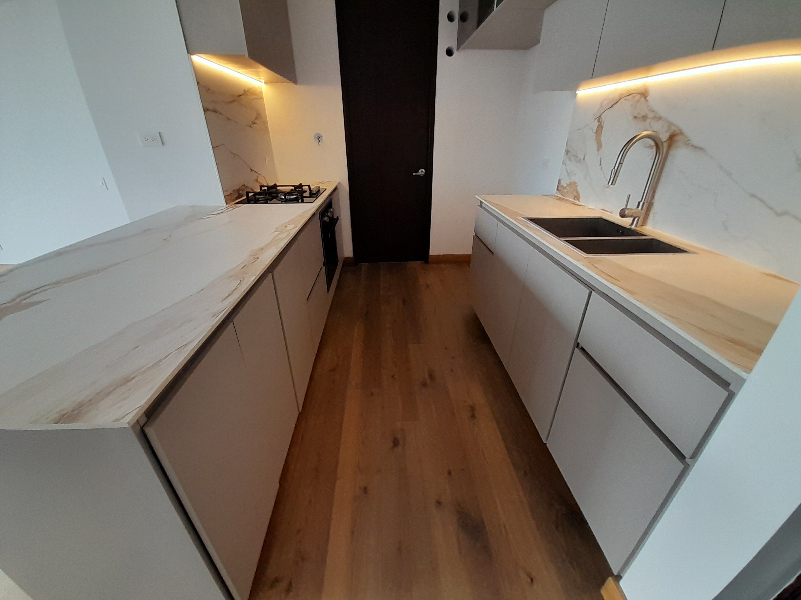 Apartamento en arriendo Antioquia Medellín Patio Bonito 100 m2 Habitaciones 2 Baños 3 Garajes 1 Precio $5400000