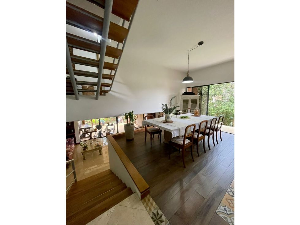 Casa en arriendo Antioquia Medellín Los Naranjos 250 m2 Habitaciones 4 Baños 4 Garajes 2 Precio $12800000