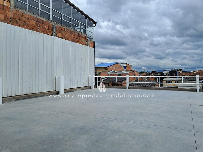 Local en arriendo Cundinamarca Bogotá Super Manzana 6 450 m2 Habitaciones 0 Baños 5 Garajes 0 Precio $28000000