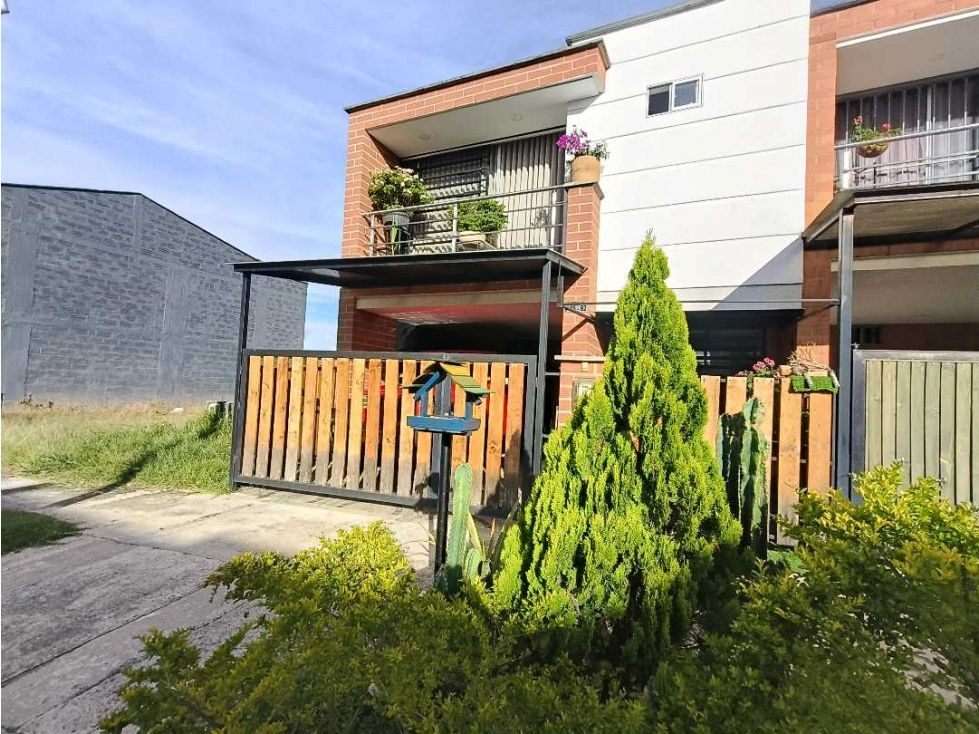 Casa en venta Antioquia La Ceja San Cayetano 121 m2 Habitaciones 4 Baños 3 Garajes 1 Precio $690000000