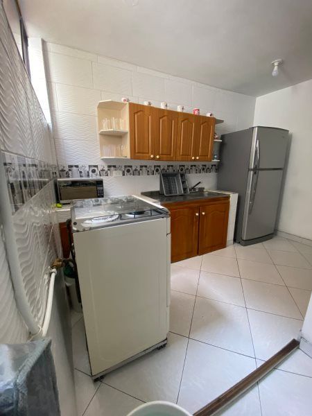 Apartamento en venta Antioquia Medellín Girardot 74 m2 Habitaciones 4 Baños 1 Garajes 0 Precio $300000000