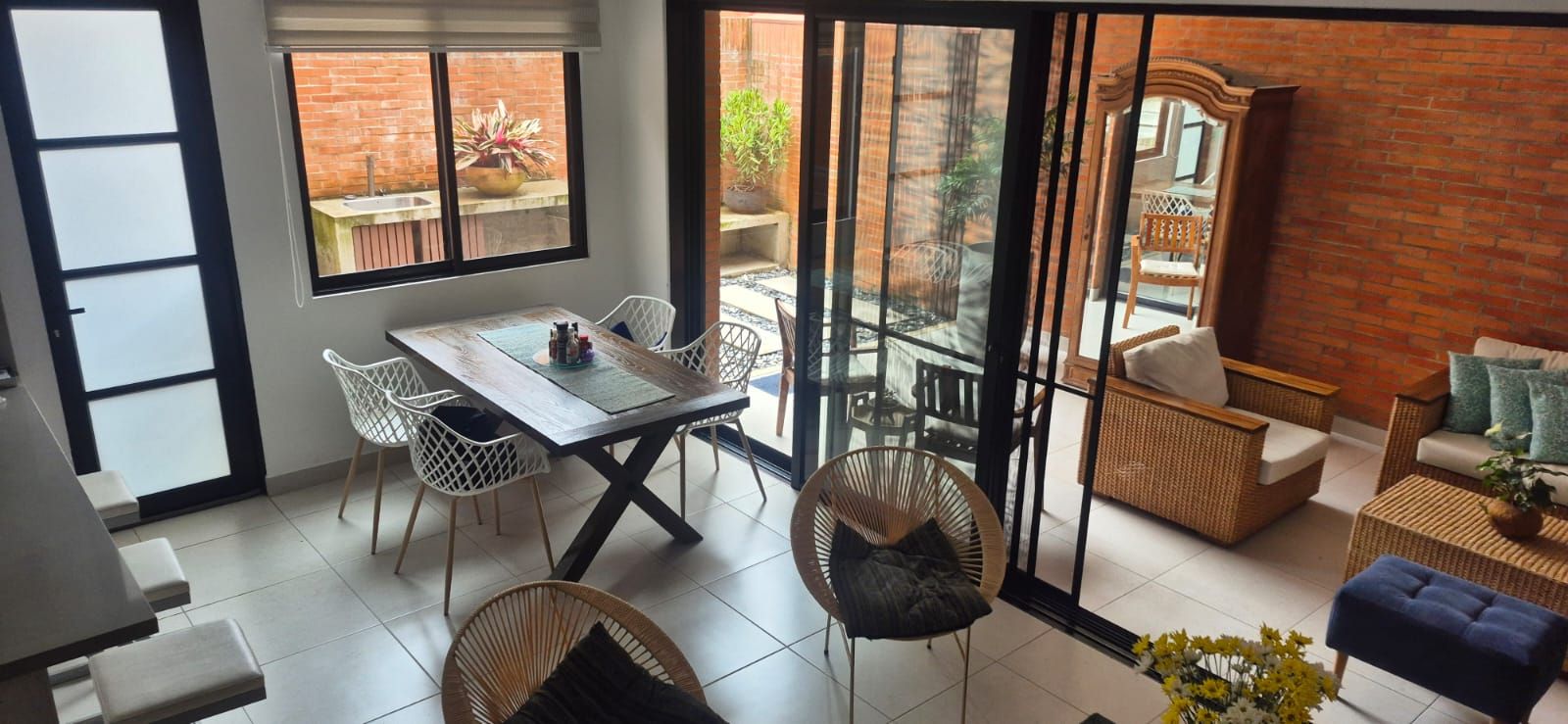 Casa en arriendo Risaralda Pereira Jardin De Velez Y Velez 190 m2 Habitaciones 3 Baños 3 Garajes 2 Precio $4950000