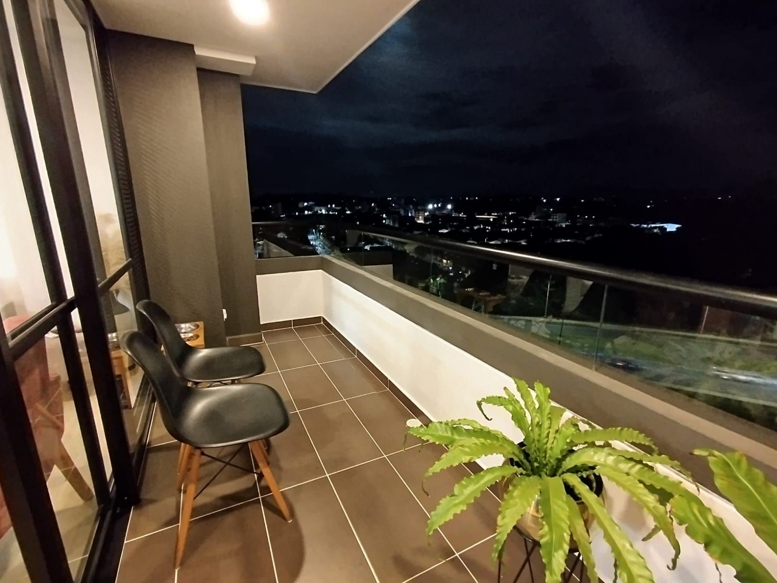 Apartamento en arriendo Antioquia Rionegro San Antonio 84 m2 Habitaciones 3 Baños 2 Garajes 1 Precio $2800000