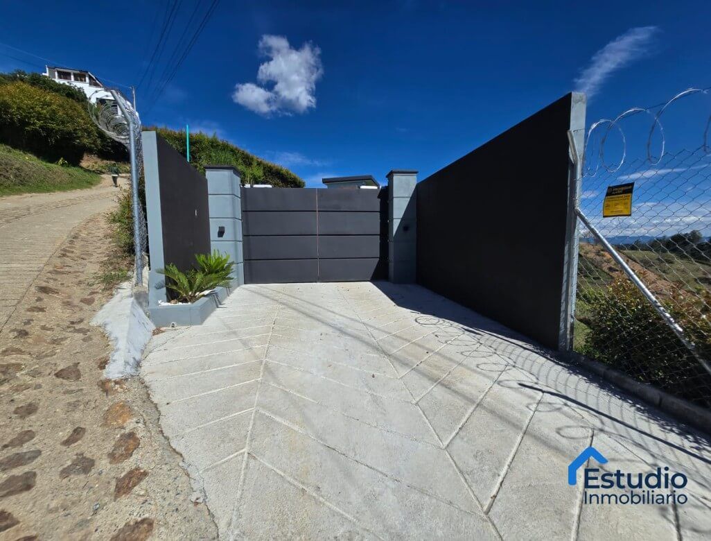 Casa Campestre en venta Antioquia San Vicente San Vicente 320 m2 Habitaciones 4 Baños 4 Garajes 5 Precio $1800000000