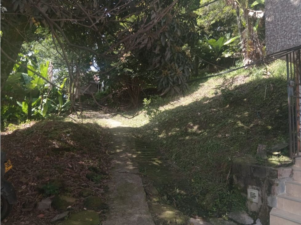 Lote en venta Antioquia Medellín Corazon De Jesus 148 m2 Habitaciones 0 Baños 3 Garajes 1 Precio $800000000