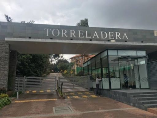 Apartamento en arriendo Cundinamarca Bogotá Iberia 395 m2 Habitaciones 5 Baños 6 Garajes 4 Precio $12000000