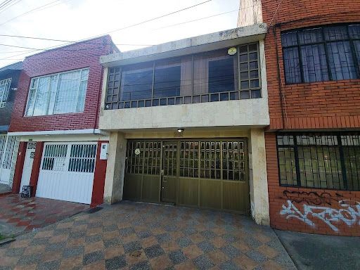 Casa en venta Cundinamarca Bogotá Ponderosa 200 m2 Habitaciones 4 Baños 2 Garajes 2 Precio $680000000