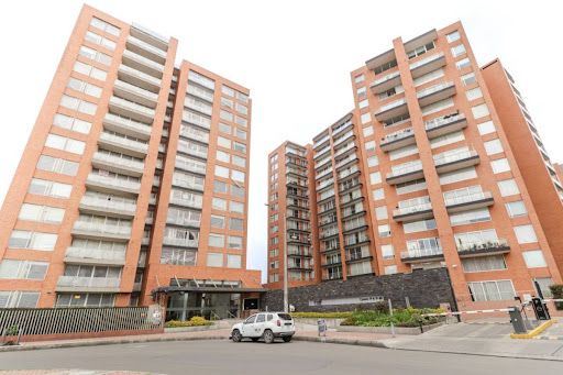 Apartamento en arriendo Cundinamarca Bogotá Ub Castilla Real 156 m2 Habitaciones 4 Baños 4 Garajes 2 Precio $6300000