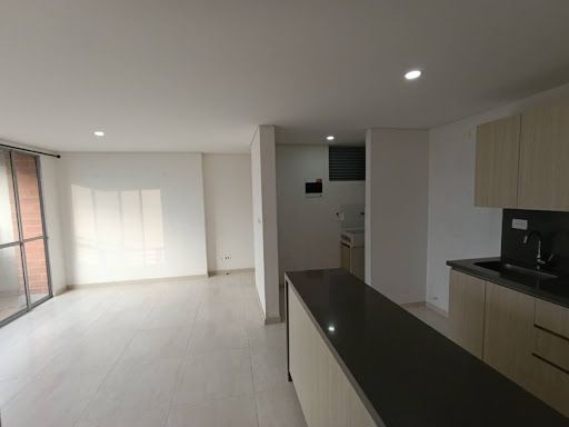 Apartamento en arriendo Antioquia Itagüí Ditaires 70 m2 Habitaciones 3 Baños 2 Garajes 1 Precio $2500000