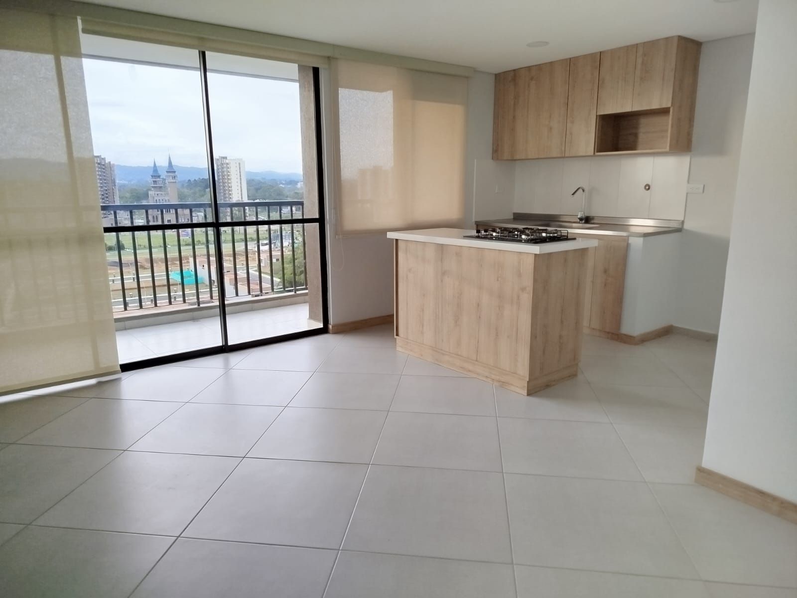 Apartamento en arriendo Antioquia Rionegro San Antonio 65 m2 Habitaciones 2 Baños 2 Garajes 1 Precio $2500000