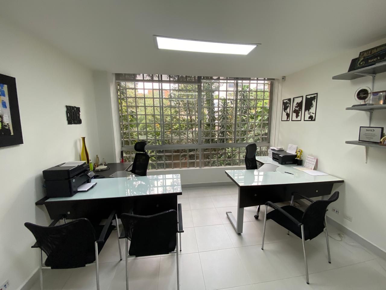 Oficina en venta Antioquia Medellín Villanueva 157 m2 Habitaciones 0 Baños 1 Garajes 0 Precio $1710000000
