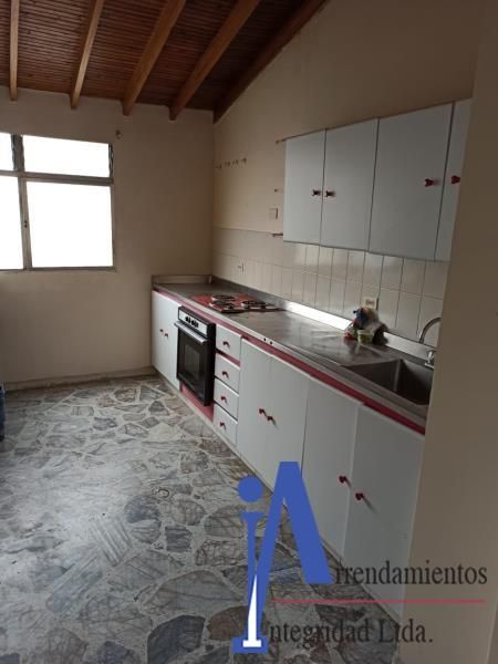 Apartamento en arriendo Antioquia Medellín San Javier No2 97 m2 Habitaciones 4 Baños 3 Garajes 0 Precio $1900000
