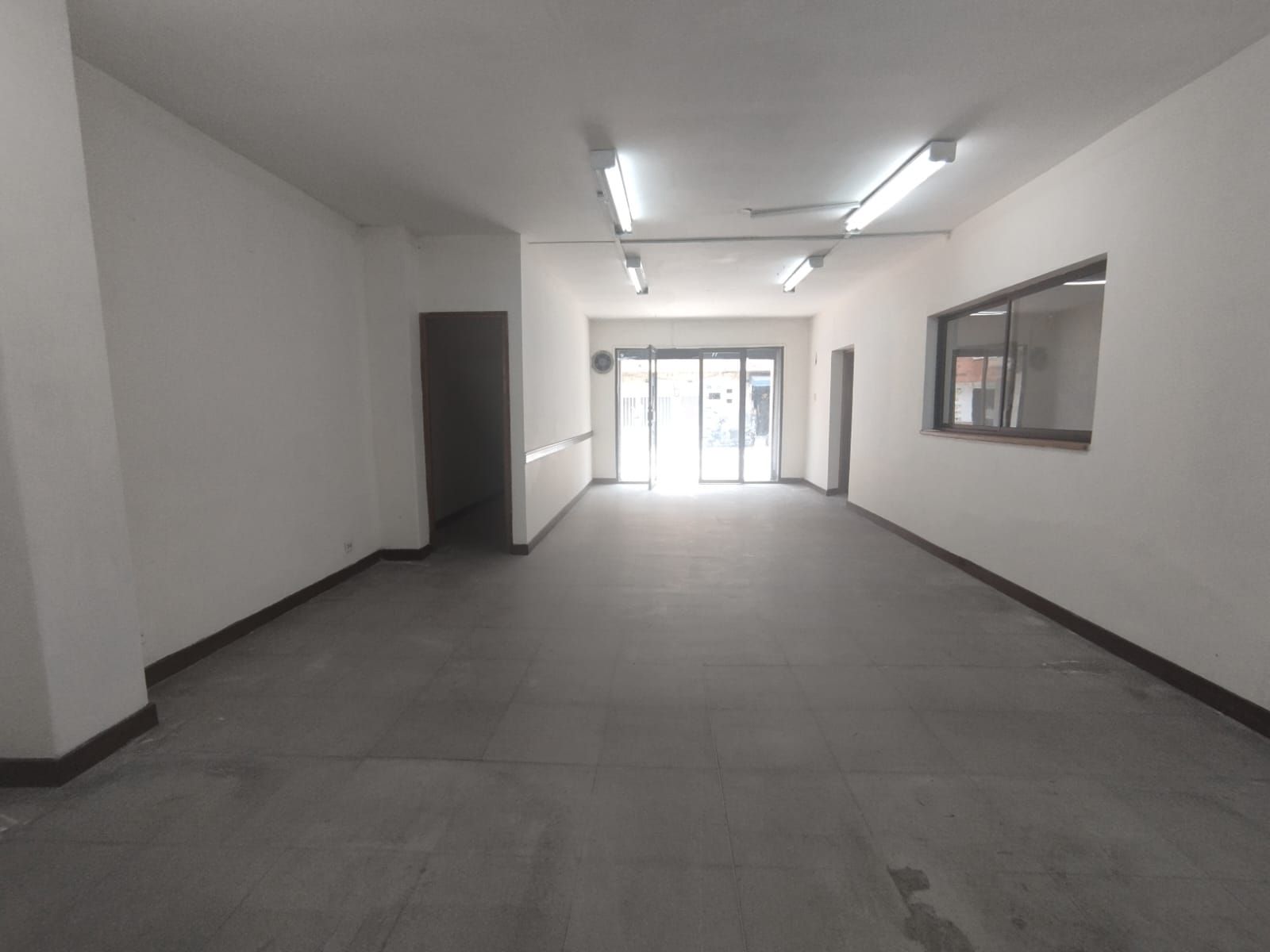 Local en arriendo Antioquia Itagüí Los Naranjos 100 m2 Habitaciones 0 Baños 2 Garajes 0 Precio $4000000