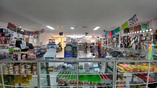 Local en arriendo Antioquia Rionegro San Antonio 250 m2 Habitaciones 0 Baños 2 Garajes 0 Precio $10000000