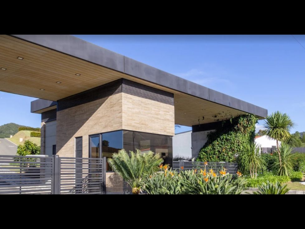 Lote en venta Antioquia La Ceja La Ceja 2560 m2 Habitaciones 0 Baños 0 Garajes 0 Precio $1050000000