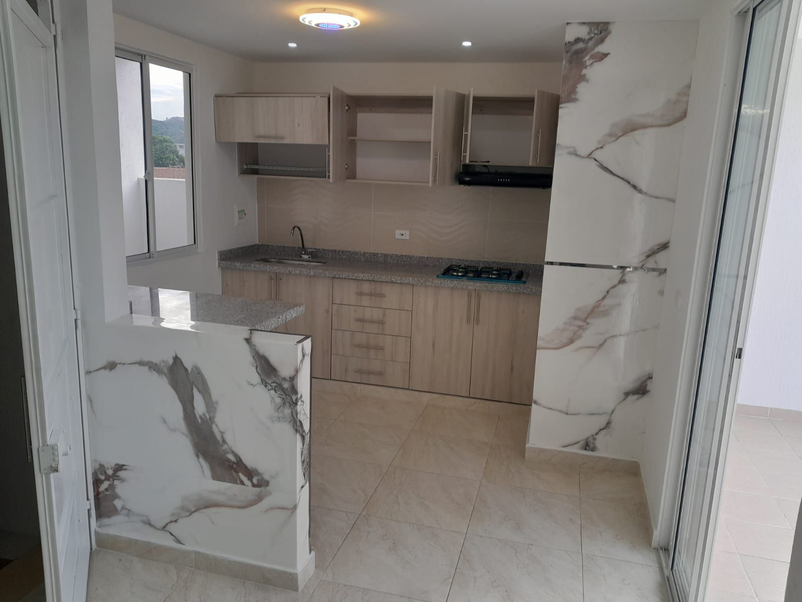 Apartamento en venta Santander Girón Santa Cruz 72 m2 Habitaciones 3 Baños 2 Garajes 1 Precio $250000000