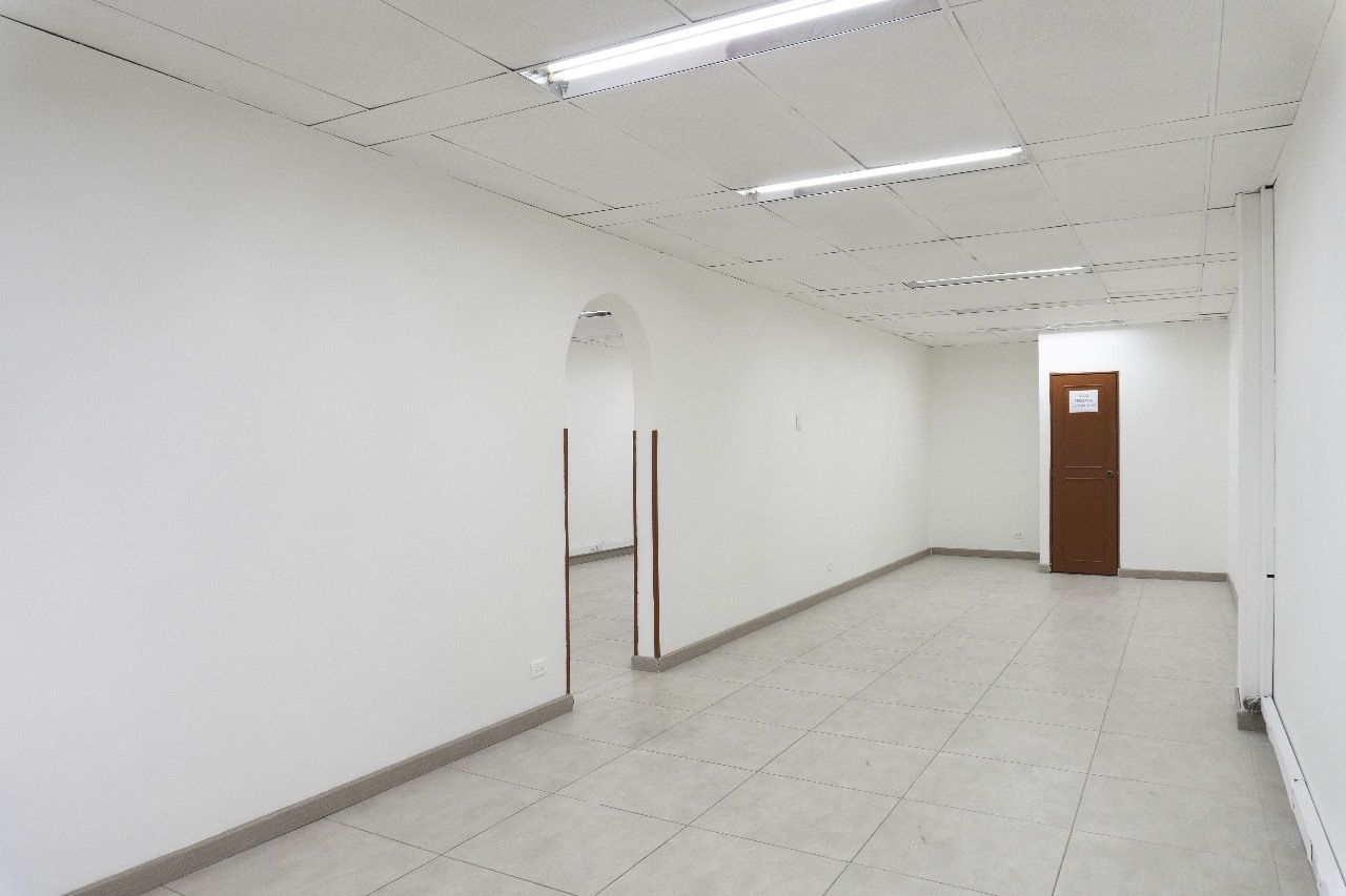 Local en arriendo o venta Cundinamarca Bogotá Chapinero Central 87 m2 Habitaciones 0 Baños 2 Garajes 0 Precio venta $420000000 Precio arriendo $2500000