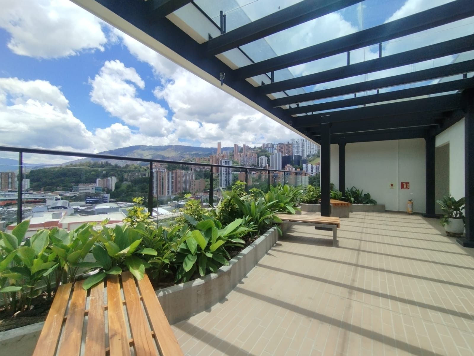 Consultorio en arriendo Antioquia Medellín Simesa 38 m2 Habitaciones 0 Baños 1 Garajes 1 Precio $4500000