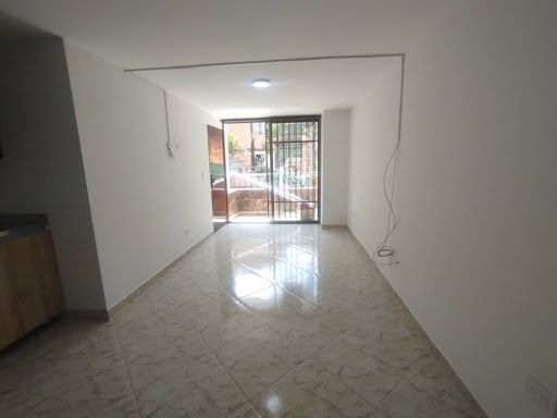 Apartamento en arriendo Antioquia Sabaneta Betania 70 m2 Habitaciones 3 Baños 2 Garajes 0 Precio $2000000