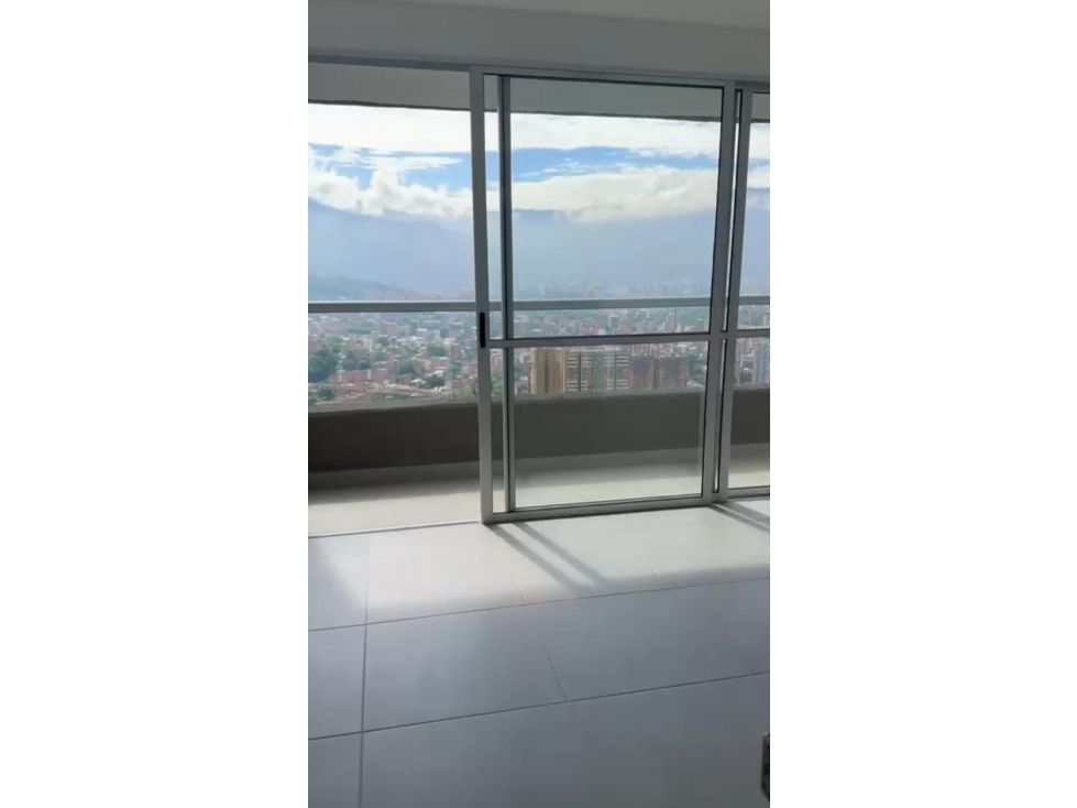 Apartamento en arriendo Antioquia Medellín Santa Rosa De Lima 80 m2 Habitaciones 3 Baños 2 Garajes 1 Precio $3200000