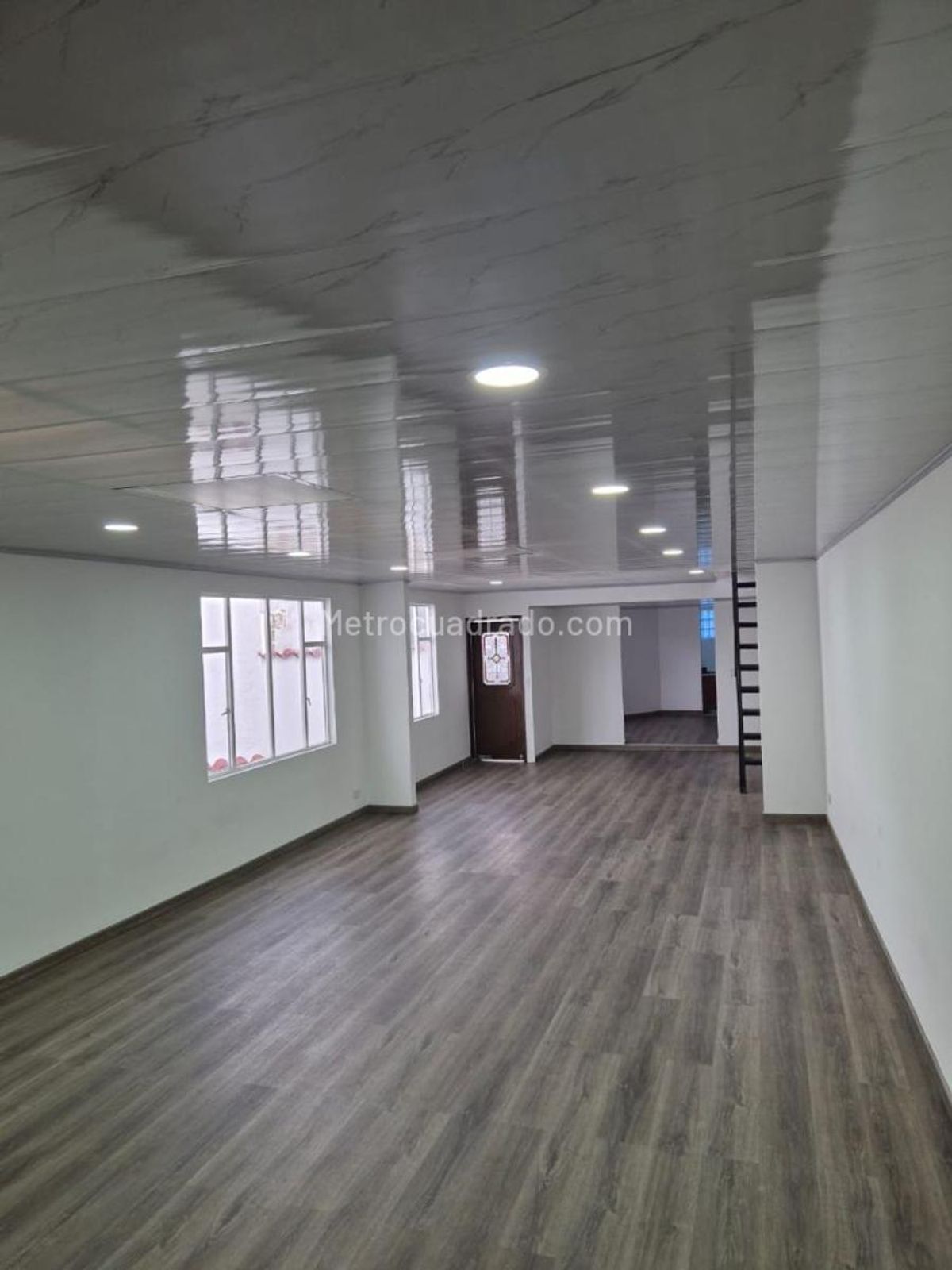 Casa en arriendo Cundinamarca Bogotá Campin Occidental 394 m2 Habitaciones 6 Baños 6 Garajes 3 Precio $11000000