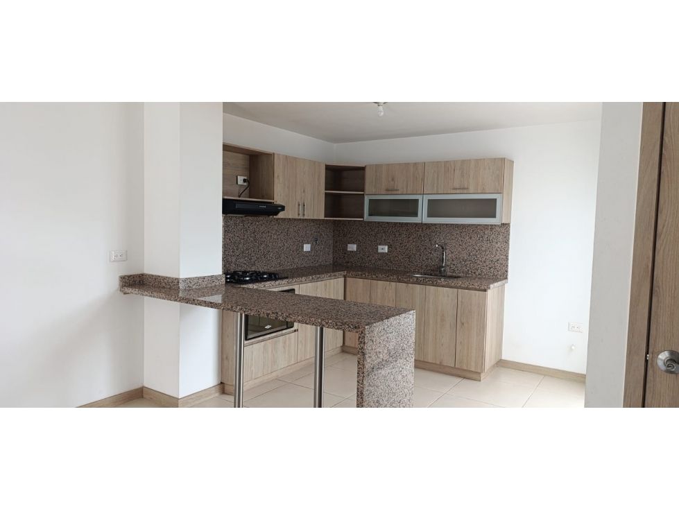 Casa en arriendo Antioquia La Ceja Fray Eugenio Ramirez Salazar 120 m2 Habitaciones 3 Baños 2 Garajes 1 Precio $2900000