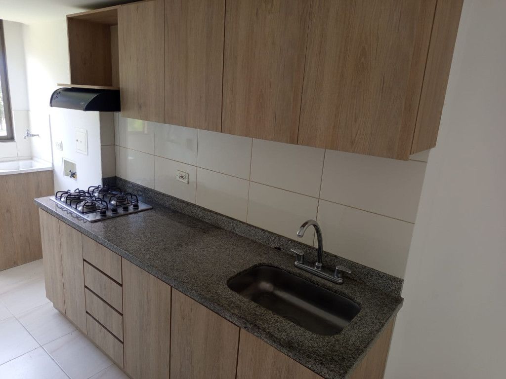 Apartamento en arriendo Antioquia Medellín La Hondonada 80 m2 Habitaciones 2 Baños 2 Garajes 1 Precio $2200000