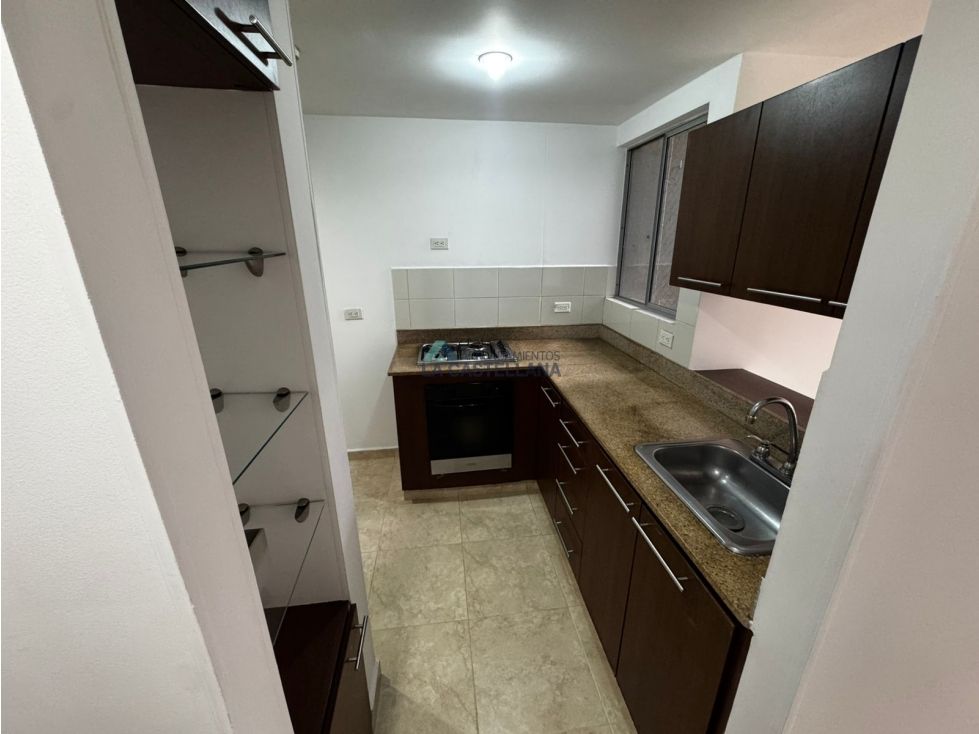 Apartamento en arriendo Antioquia Envigado La Inmaculada 65 m2 Habitaciones 4 Baños 2 Garajes 1 Precio $2750000