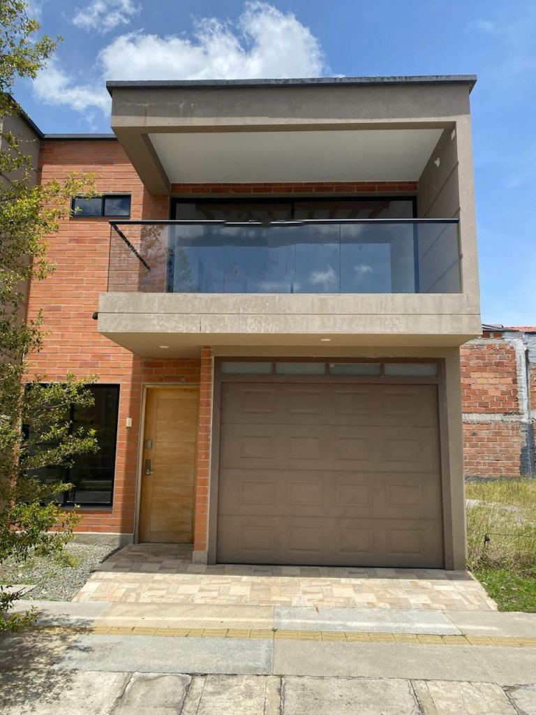 Casa en arriendo Antioquia Rionegro Centro 170 m2 Habitaciones 4 Baños 3 Garajes 1 Precio $4500000