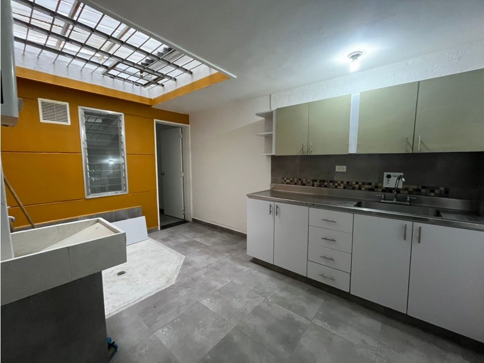 Local en arriendo Antioquia Envigado San Marcos 200 m2 Habitaciones 0 Baños 4 Garajes 1 Precio $7000000