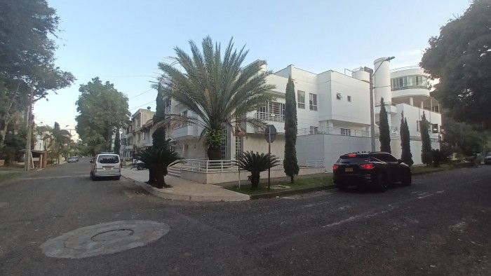 Casa en venta Valle Del Cauca Cali San Pedro 500 m2 Habitaciones 5 Baños 7 Garajes 4 Precio $0