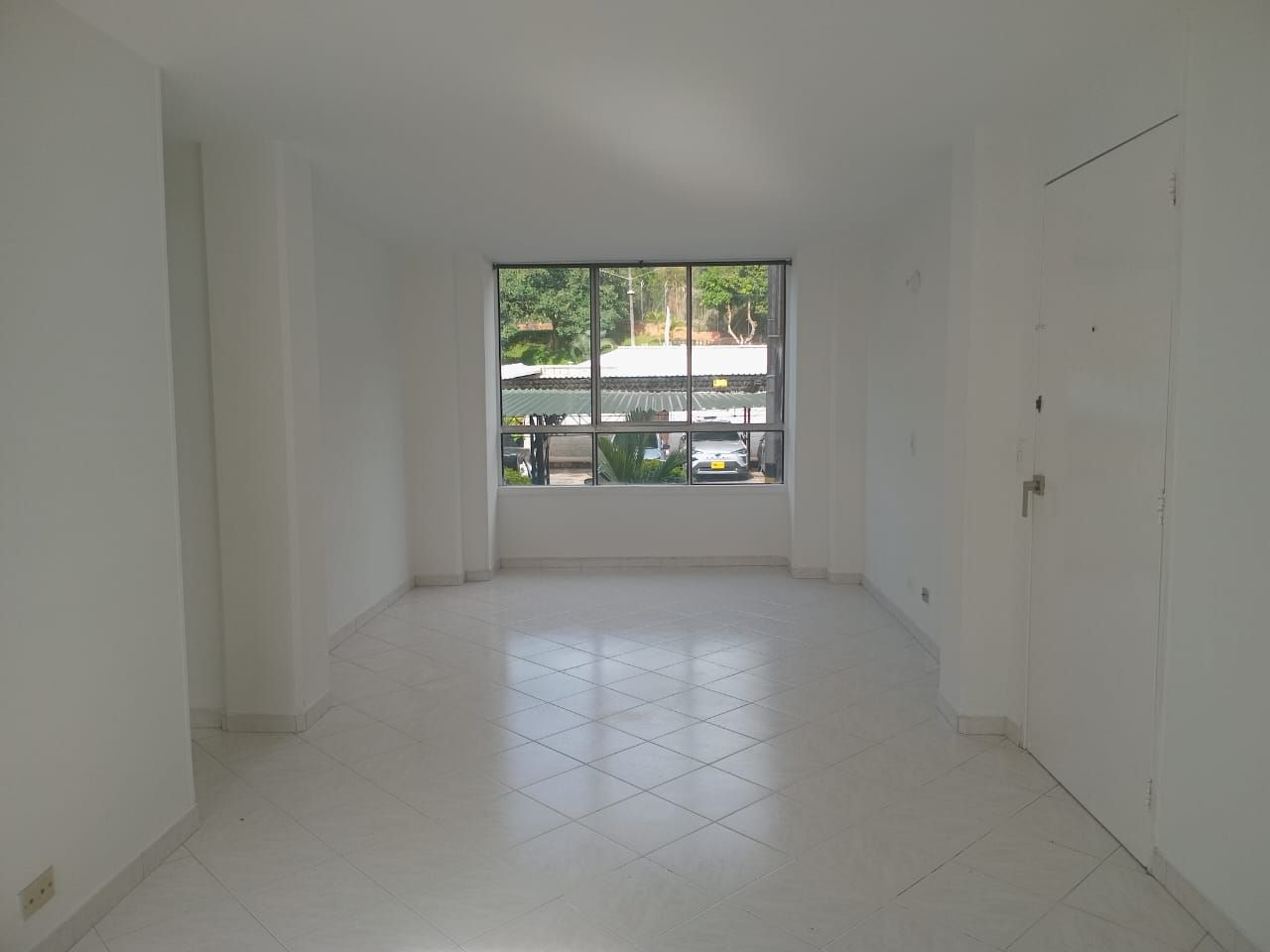 Apartamento en arriendo Antioquia Medellín Villanueva 86 m2 Habitaciones 3 Baños 2 Garajes 1 Precio $3000000