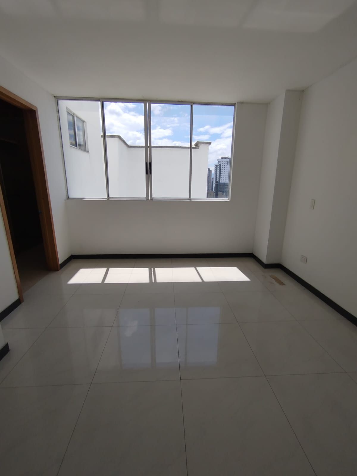 Apartamento en arriendo Santander Bucaramanga Bolarqui 470 m2 Habitaciones 4 Baños 4 Garajes 1 Precio $8000000