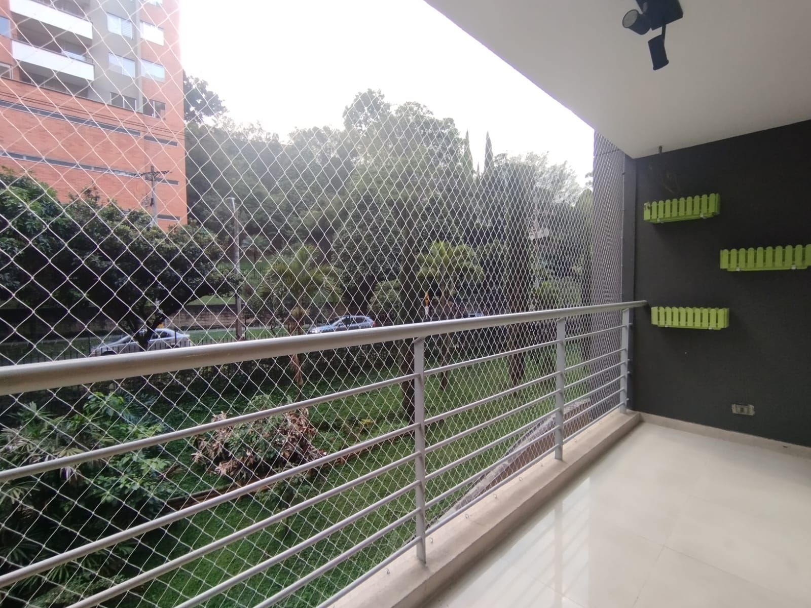 Apartamento en arriendo Antioquia Envigado La Inmaculada 100 m2 Habitaciones 3 Baños 2 Garajes 2 Precio $4000000