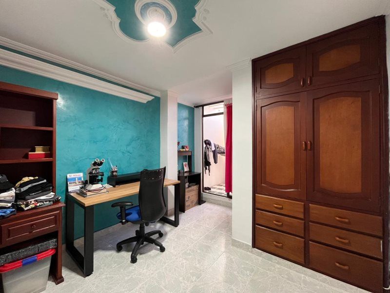 Casa en venta Antioquia Medellín Urbanizacion Manesa 111 m2 Habitaciones 5 Baños 1 Garajes 1 Precio $430000000