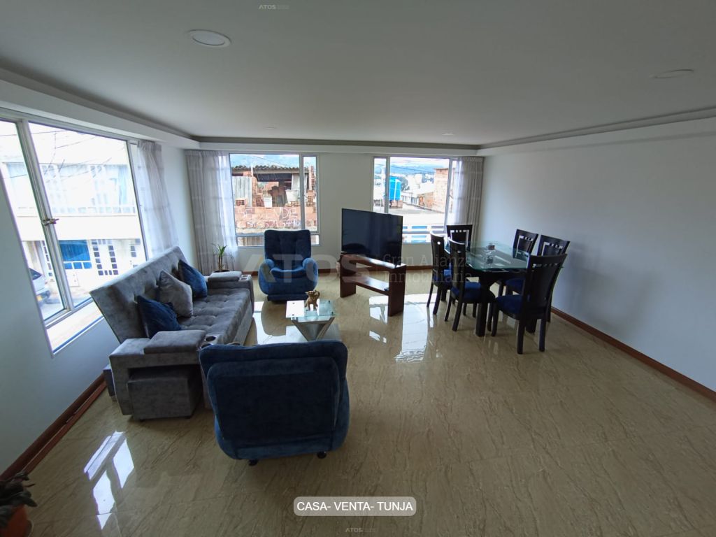 Casa en venta Boyacá Tunja José Antonio Galán 170 m2 Habitaciones 3 Baños 3 Garajes 1 Precio $400000000