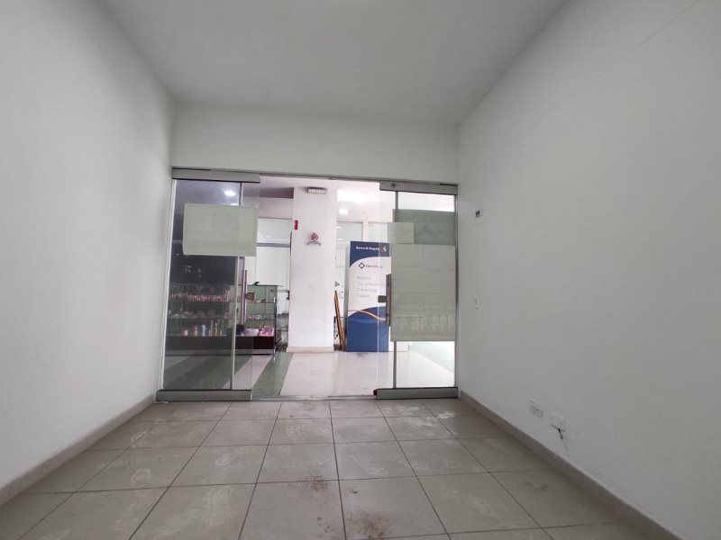 Local en arriendo Antioquia La Estrella Centro 12 m2 Habitaciones 0 Baños 1 Garajes 0 Precio $1200000