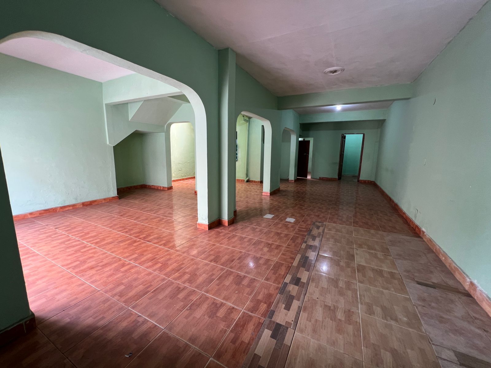 Local en arriendo Antioquia Itagüí Centro 100 m2 Habitaciones 0 Baños 2 Garajes 0 Precio $4800000