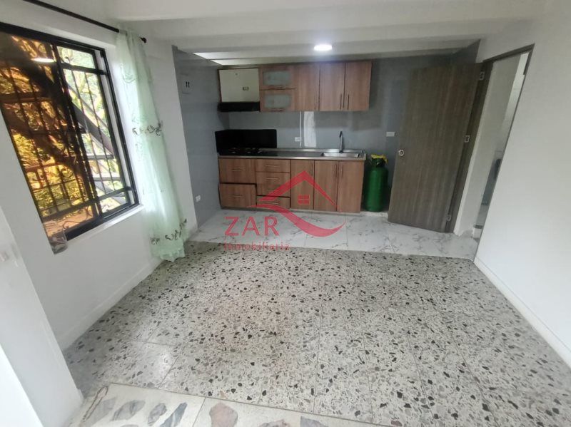 Apartamento en arriendo Antioquia Medellín La Mansion 60 m2 Habitaciones 2 Baños 1 Garajes 0 Precio $1500000