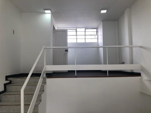 Local en venta Cundinamarca Bogotá San Luis 30 m2 Habitaciones 0 Baños 1 Garajes 0 Precio $200000000