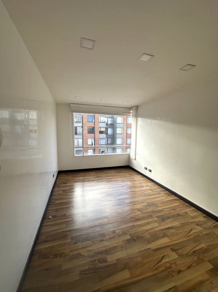 Apartamento en venta Cundinamarca Bogotá El Plan 52 m2 Habitaciones 3 Baños 1 Garajes 1 Precio $305000000