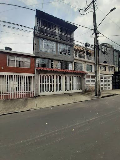 Casa en arriendo Cundinamarca Bogotá Santa Matilde 100 m2 Habitaciones 4 Baños 3 Garajes 2 Precio $3000000