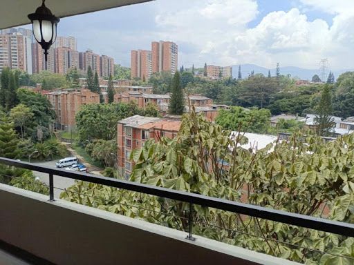Apartamento en arriendo Antioquia Envigado Loma Del Barro 65 m2 Habitaciones 2 Baños 2 Garajes 1 Precio $2600000