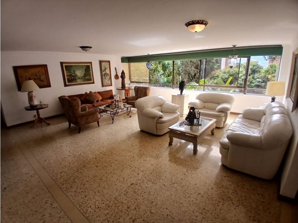 Apartamento en arriendo Antioquia Medellín Villa Carlota 236 m2 Habitaciones 3 Baños 4 Garajes 3 Precio $11000000