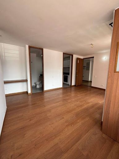 Apartamento en venta Cundinamarca Bogotá El Dorado 47 m2 Habitaciones 2 Baños 2 Garajes 1 Precio $270000000