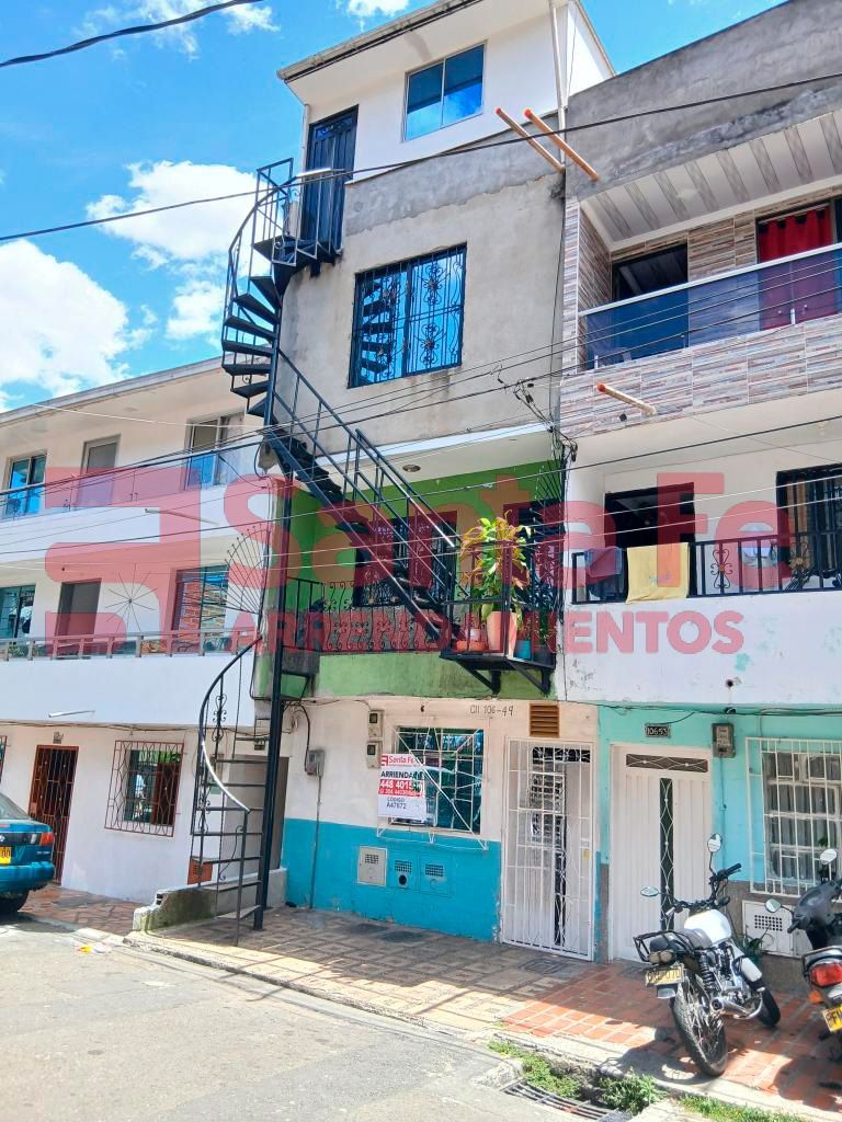 Casa en arriendo Antioquia Medellín Andalucia 230 m2 Habitaciones 6 Baños 2 Garajes 0 Precio $2300000