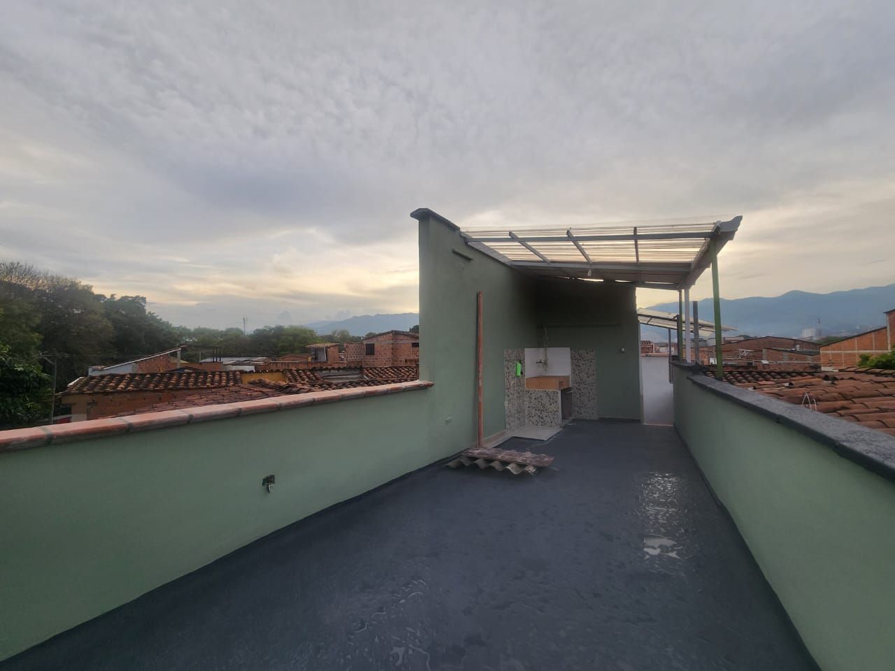 Casa en arriendo Antioquia Medellín Trinidad 170 m2 Habitaciones 6 Baños 3 Garajes 0 Precio $4200000